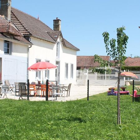 Villa La Ferme De Mon Enfance Villechétif Exterior foto